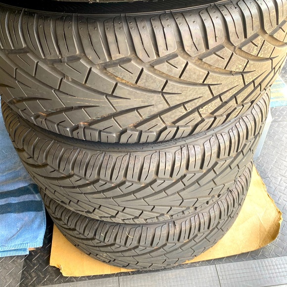 (4) Custom 18in Drag 37 Rims With General Grabber UHP Tires - Picture 2 of 2